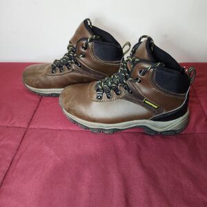 Magellan Outdoors Hiking Boots Boys Size 2D Brown Leather Waterproof Trail